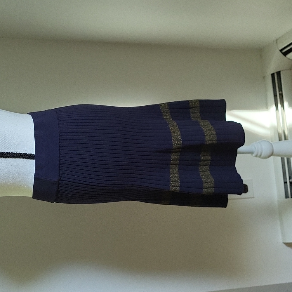 Mini Skirt - Picture 3 of 7
